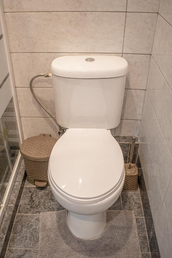 John'S Apartment'S Near Athens Airport!! Spáta 外观 照片
